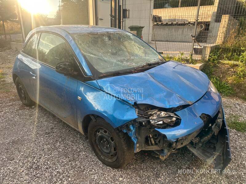 Opel Adam 