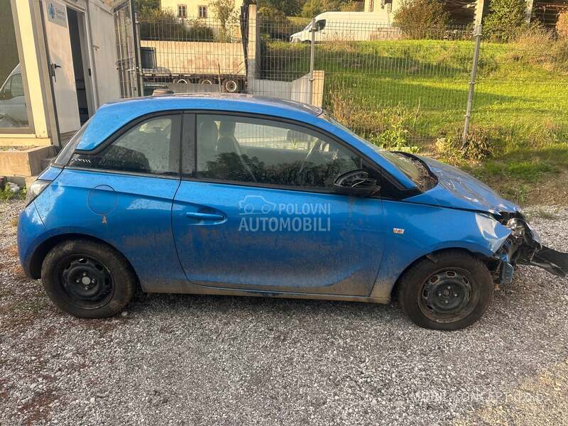 Opel Adam 