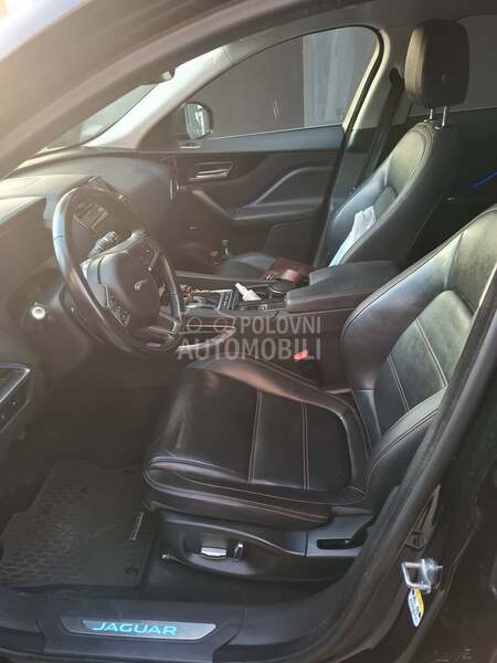 Jaguar F pace 