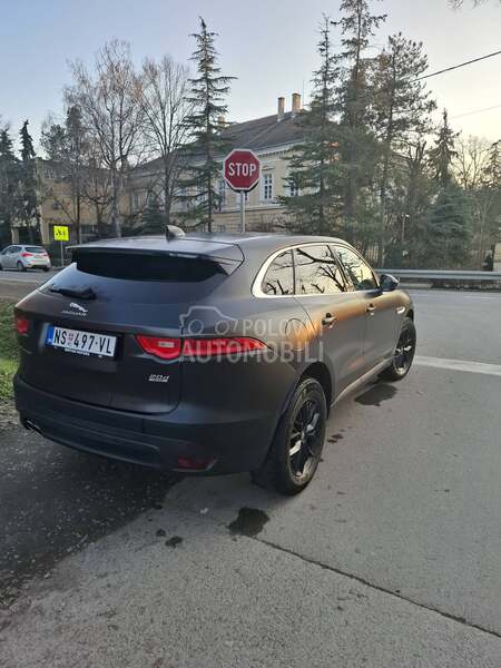 Jaguar F pace 