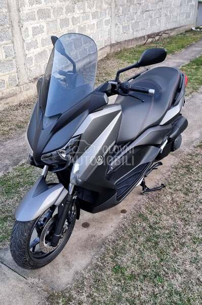 Yamaha YP250R XMAX