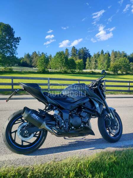 Suzuki GSX S 750