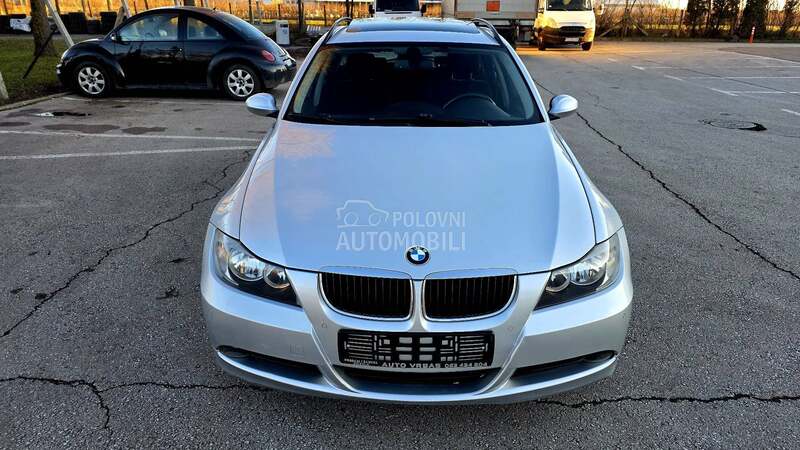 BMW 320 2,0D NAVl/PANO