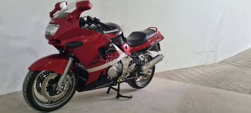 Kawasaki zzr600