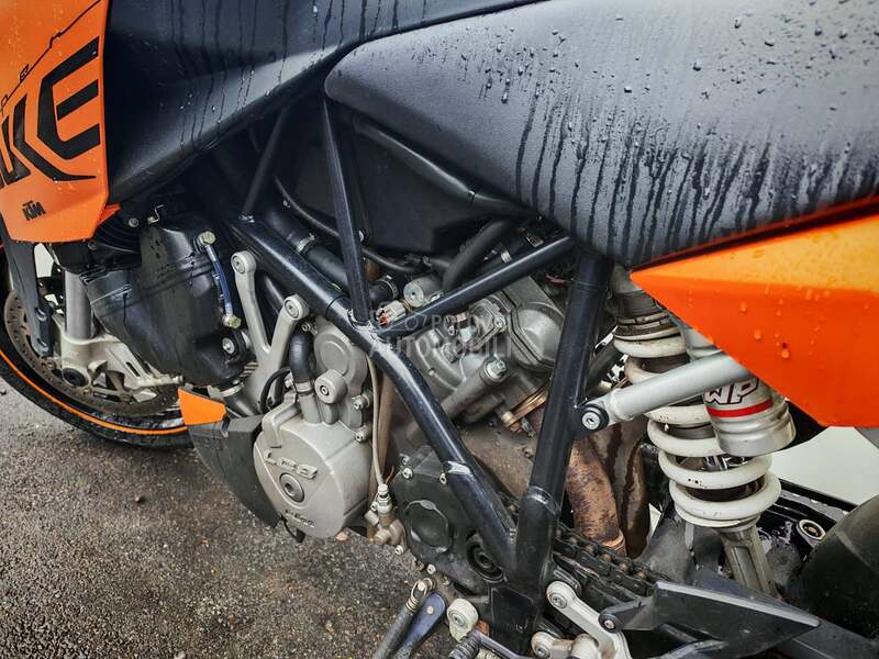 KTM SUPER DUKE 990