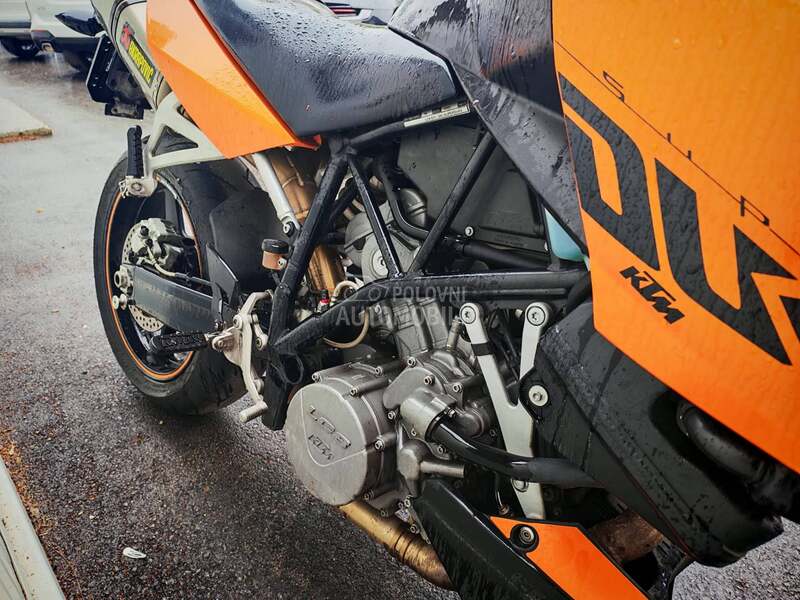 KTM SUPER DUKE 990