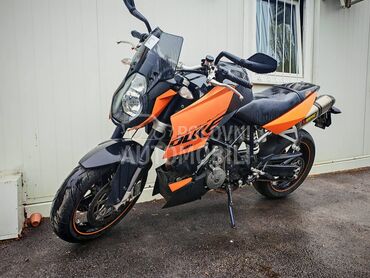 KTM SUPER DUKE 990