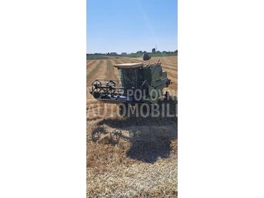 John Deere 1075