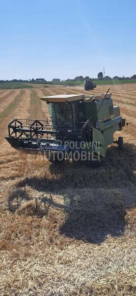John Deere 1075