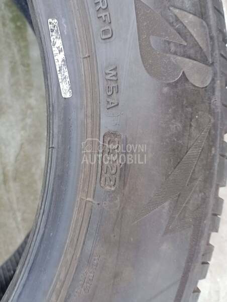 Bridgestone 235/55 R19 Zimska