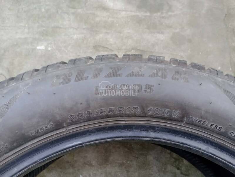 Bridgestone 235/55 R19 Zimska