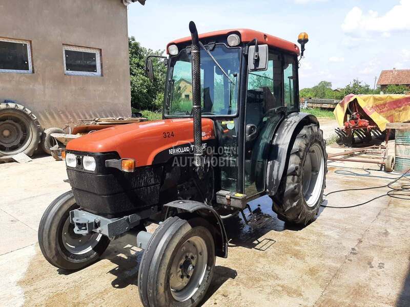 New Holland TN 65