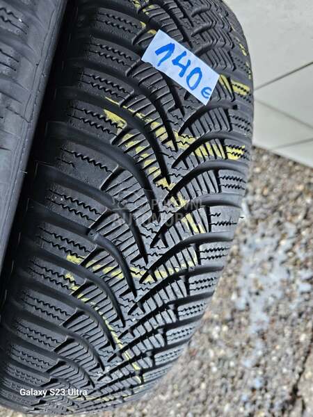 Hankook 185/60 R15 Zimska