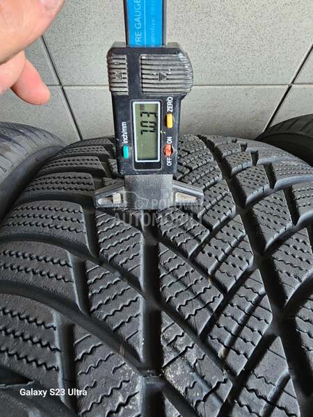 Bridgestone 235/50 R19 Zimska