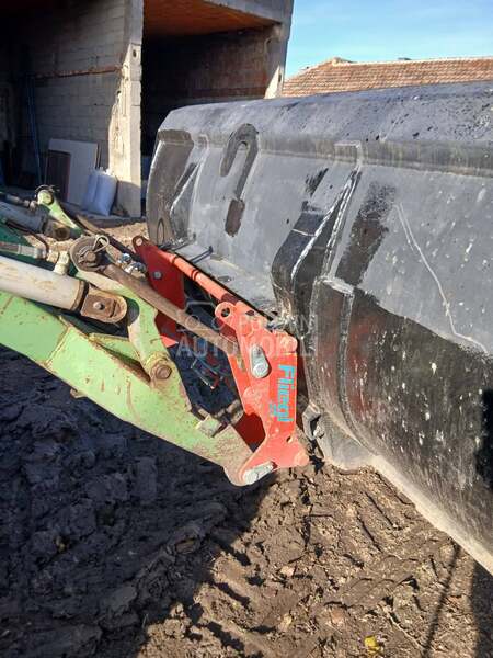 utovarna kasika240cm