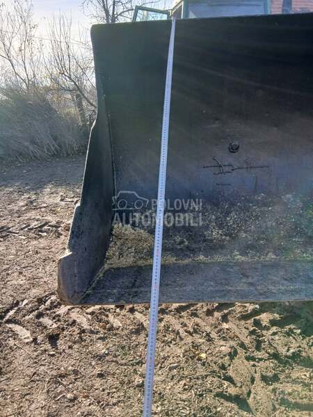 utovarna kasika240cm