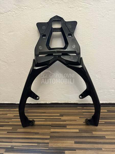 Držač i korpa za T Max