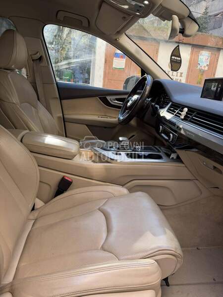 Audi Q7 3.0