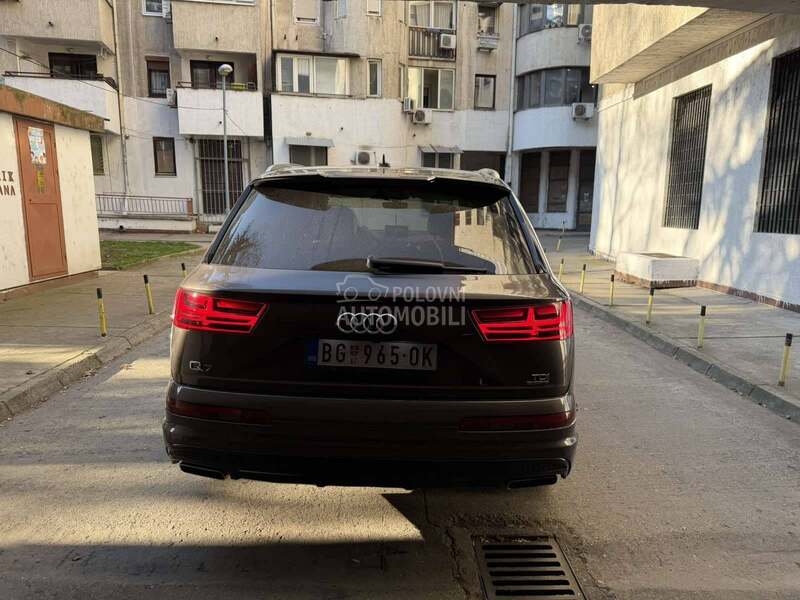 Audi Q7 3.0
