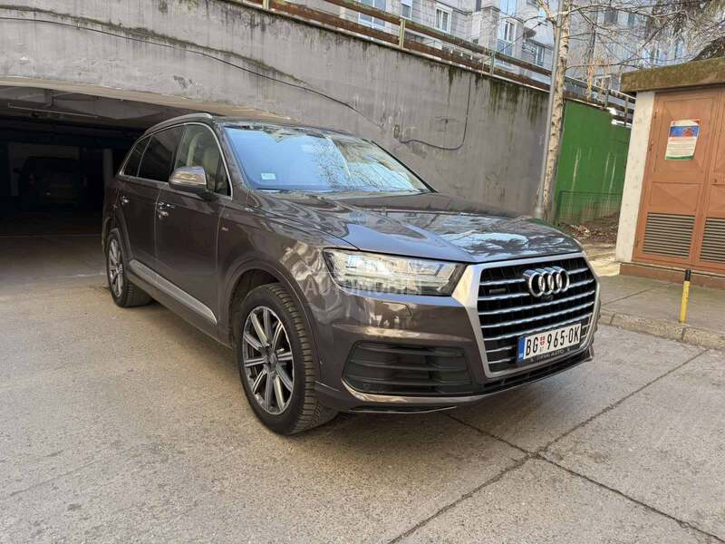 Audi Q7 3.0