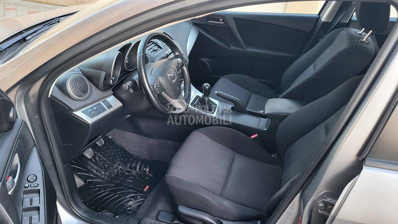 Mazda 3 1.6 Ben/TOOP