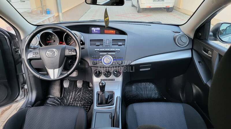 Mazda 3 1.6 Ben/TOOP