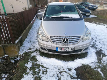 Mercedes Benz B 180 