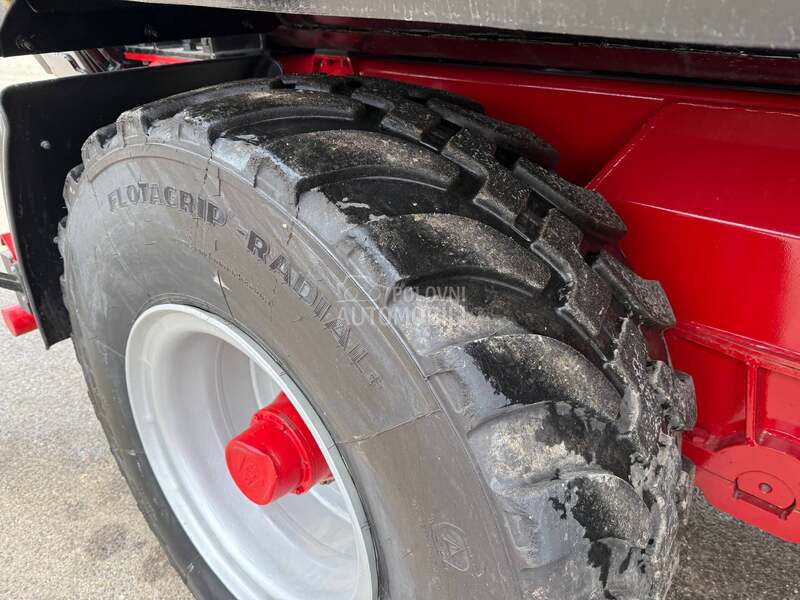 Farmtrac Gravis 2000