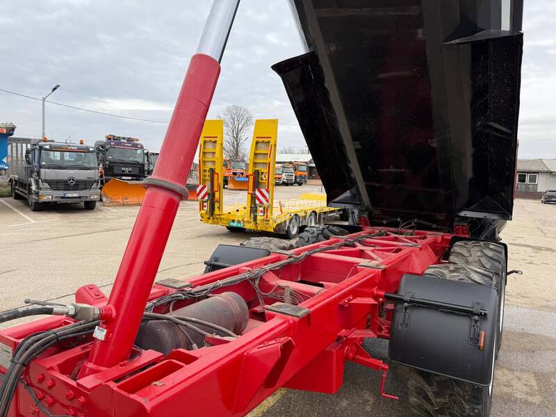 Farmtrac Gravis 2000