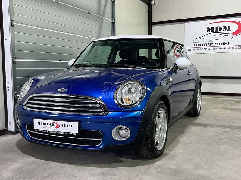 MINI Cooper 