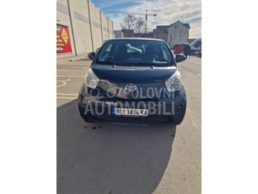 Toyota iQ 1.0 autom