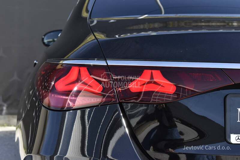 Mercedes Benz E 220 D 4 matic