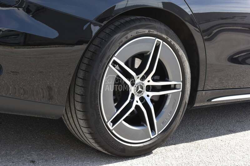 Mercedes Benz E 220 D 4 matic