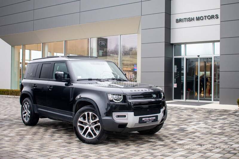 Land Rover Defender 