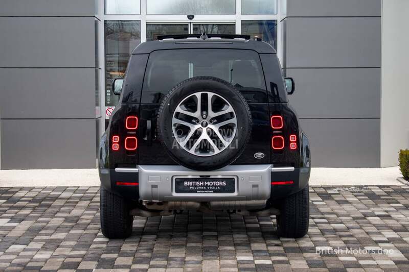 Land Rover Defender 