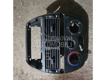 Centralna konzola za Fiat Bravo od 1995. do 2001. god.