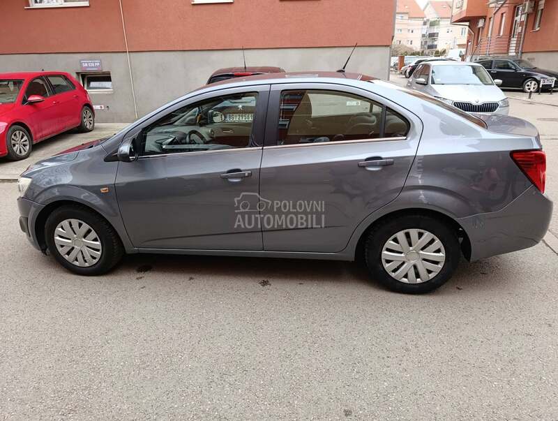 Chevrolet Aveo 