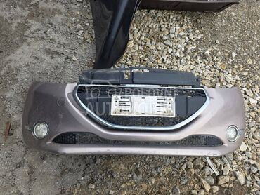 Prednji branik za Peugeot 208