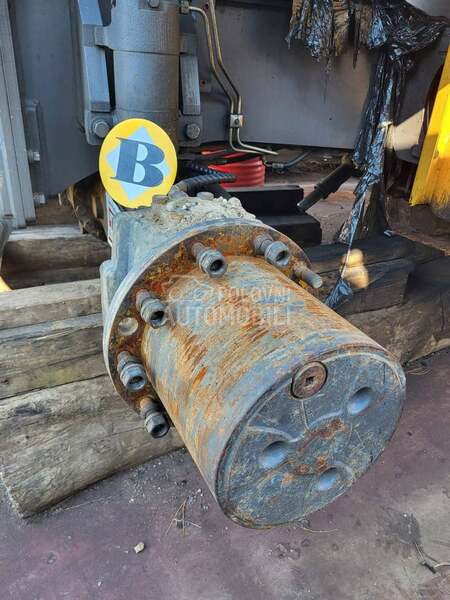 Prednja osovina za Volvo bagere