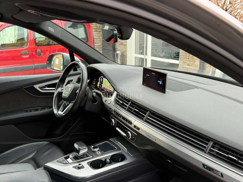 Audi Q7 e tron ful