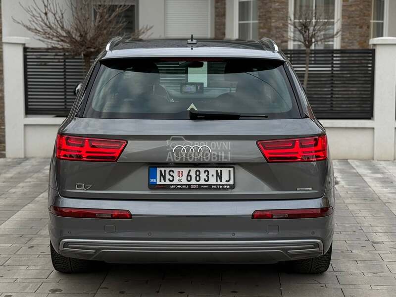 Audi Q7 e tron ful