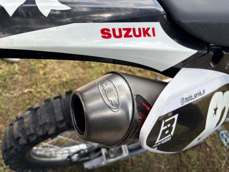 Suzuki rmz