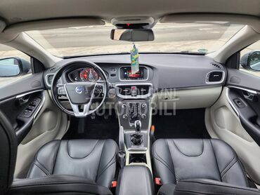 Volvo V40 K.o.ž.a  n.a.v.i