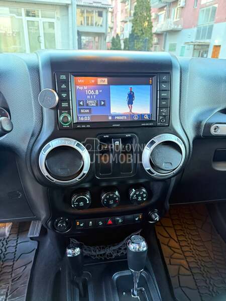 Jeep Wrangler 3.6 SAHARA