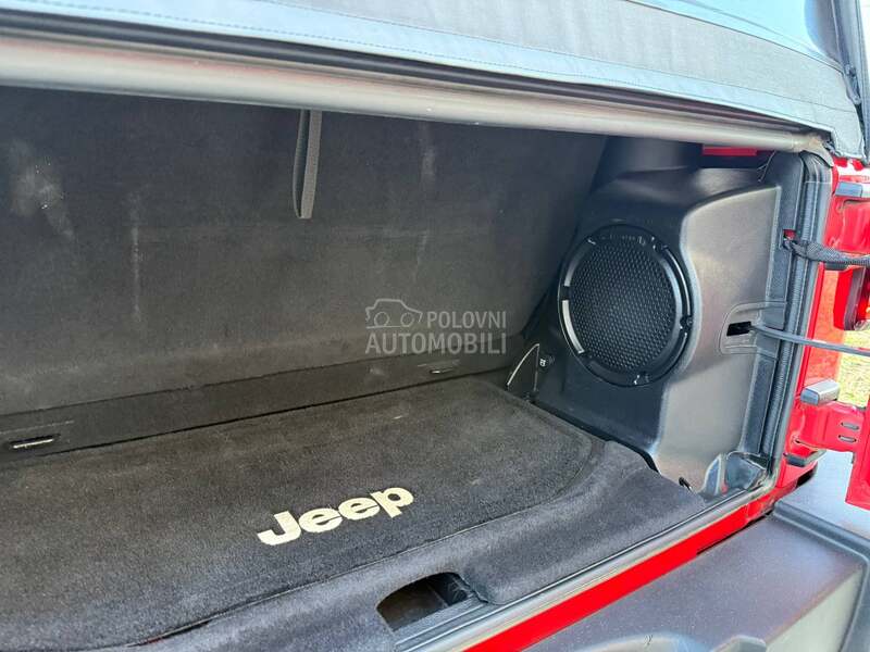 Jeep Wrangler 3.6 SAHARA