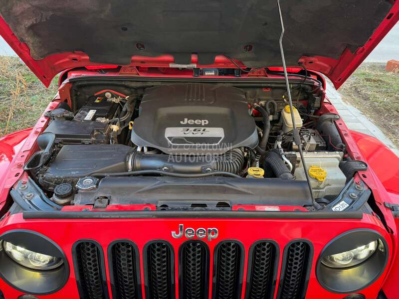 Jeep Wrangler 3.6 SAHARA