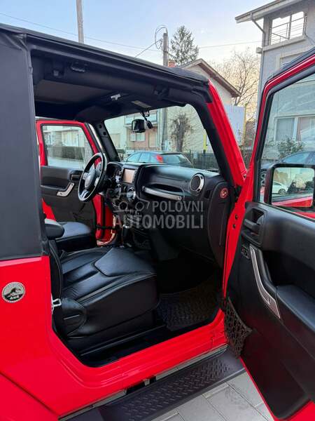Jeep Wrangler 3.6 SAHARA
