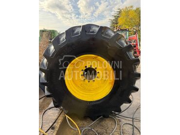 Continental 800/65 R32