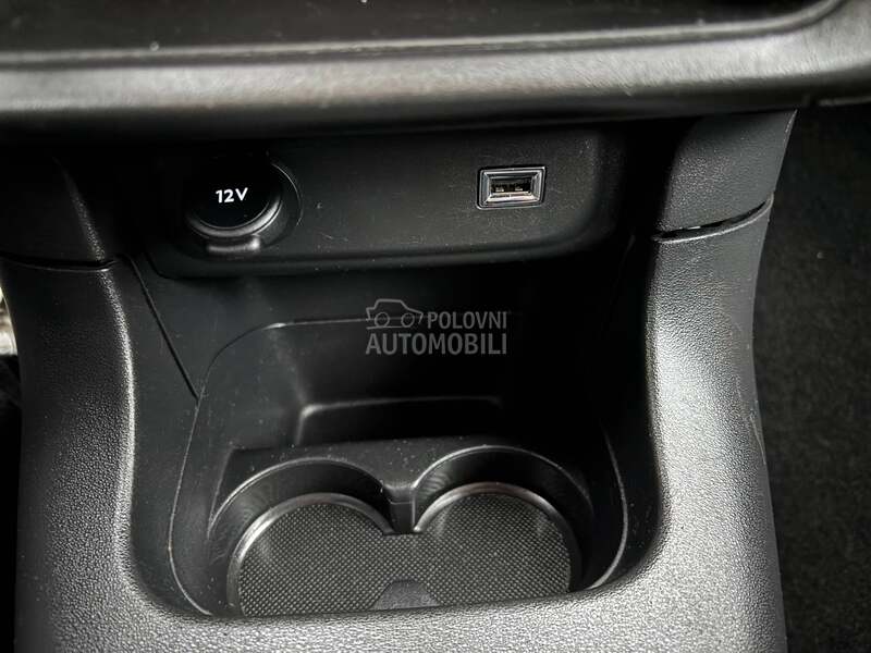 Citroen C3 1.2B LED/NAV/RESTYLE