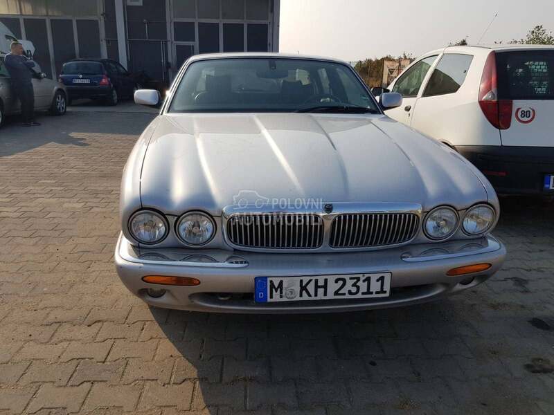 Jaguar XJ8 3,2v8